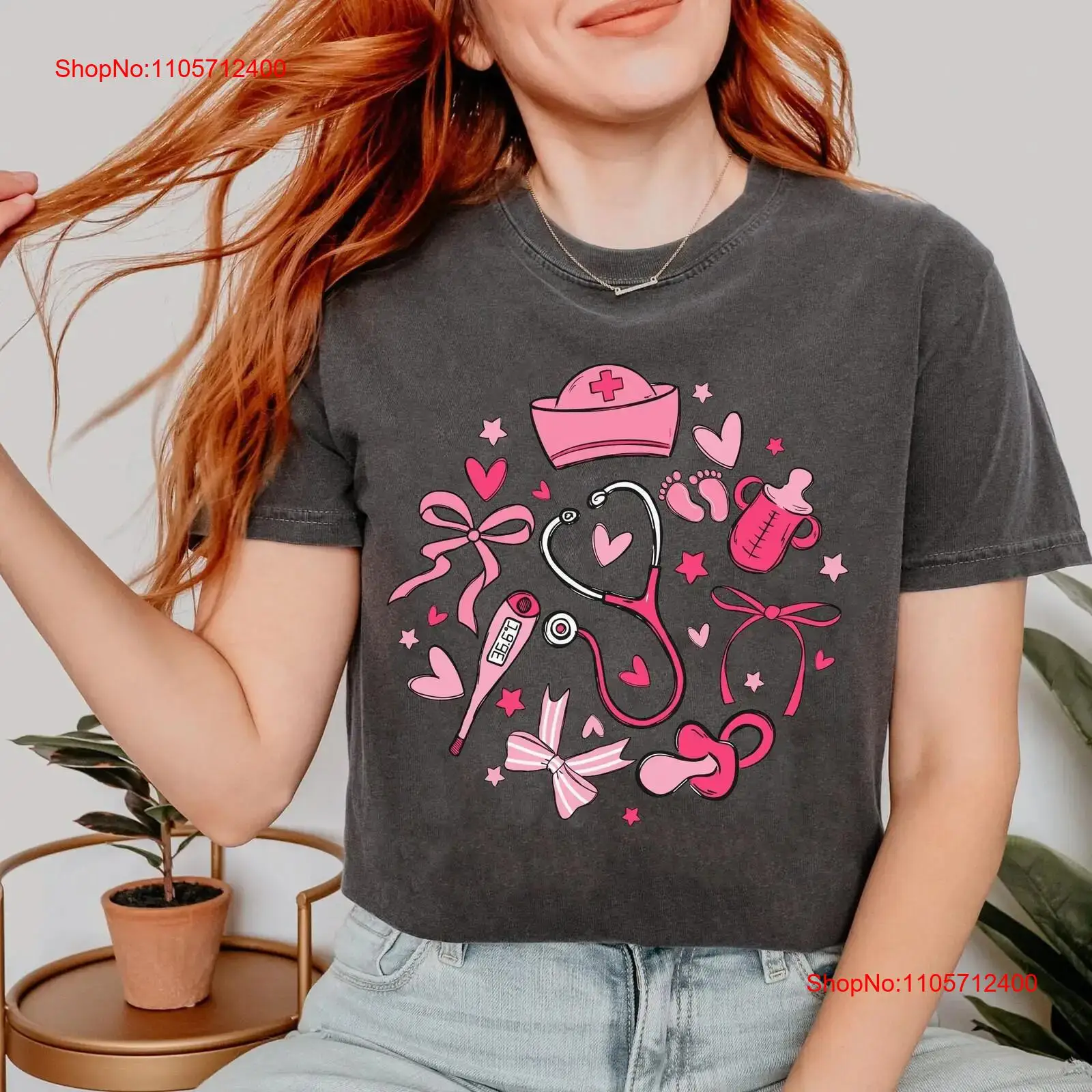 Baby Nursery Nurse - Camiseta Coquette para Mães e Enfermeiras