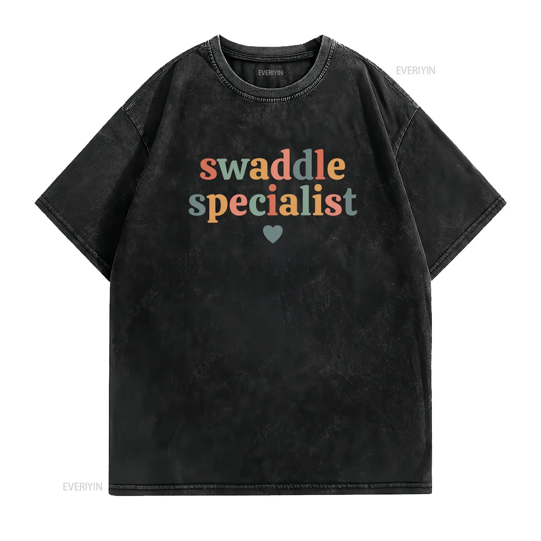 Camiseta Unissex Confortável V - Baby Nursery Nurse avaliação e preço